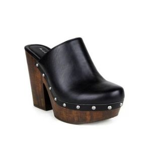Mark and Maddux ANTONIO-06 Wood Effect Platform Women's Clogs in Black size 10